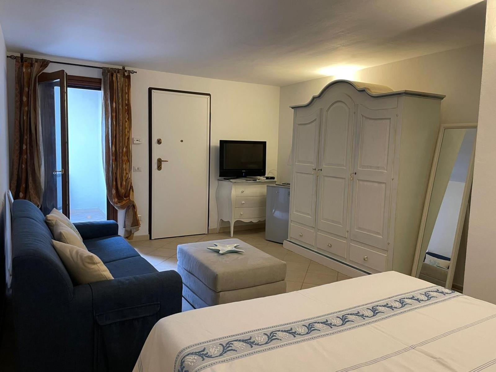Villa A Golfo Aranci Con Vista Su Tavolara Marinella  Exterior foto